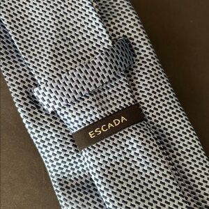 Elegant Escada Blue Men's Tie